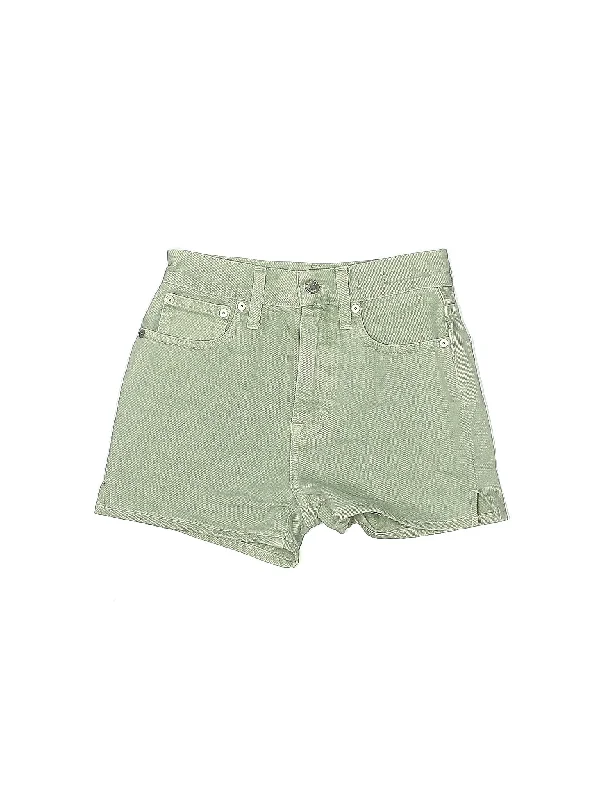 Low-Rise Denim Shorts in Light Wash